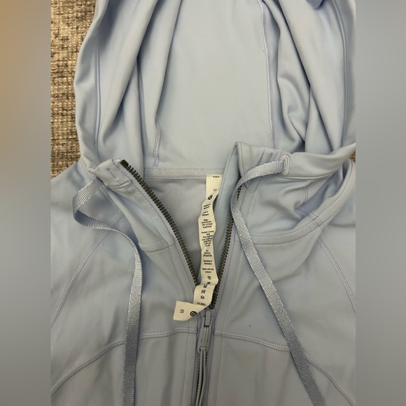 Lululemon Define jacket - Picture 2 of 3